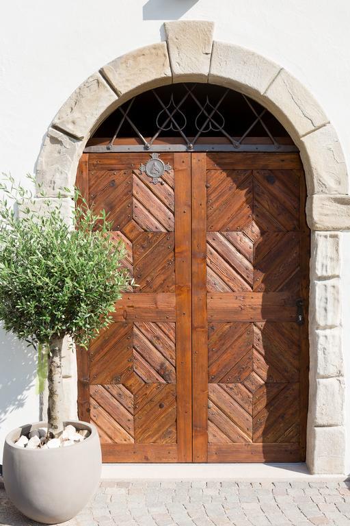 Ferienwohnungen Hochbrunner Terlano Exterior foto